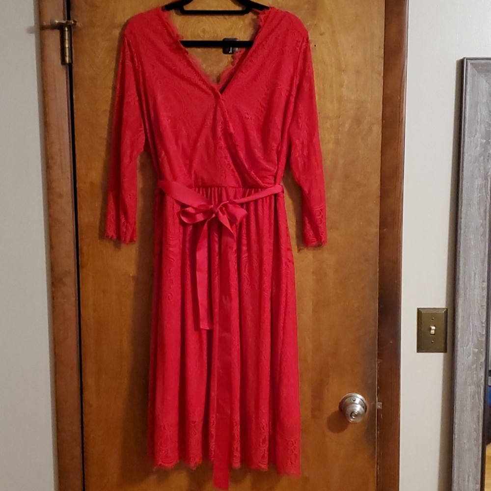Red Lace Evening Dress